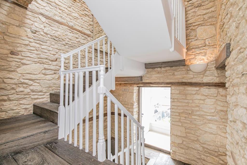 Oxfordshire Living - The Vanbrugh Apartment - Woodstock Bagian luar foto