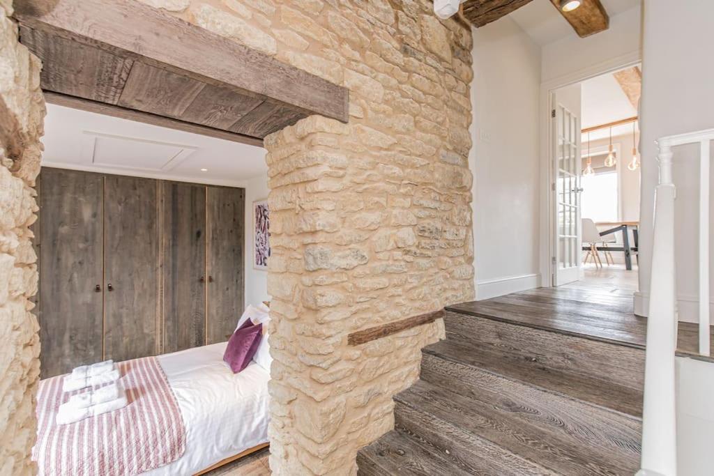 Oxfordshire Living - The Vanbrugh Apartment - Woodstock Bagian luar foto